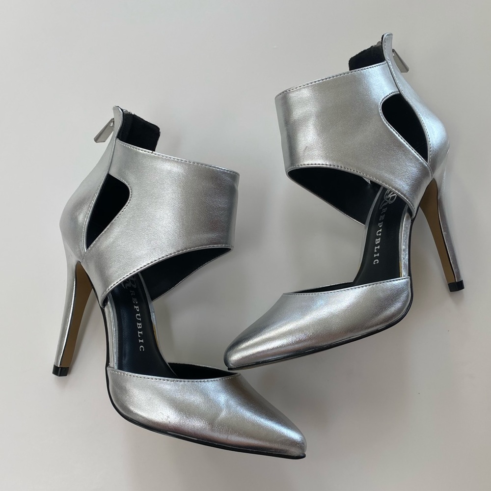 Rock & Republic Silver Heels